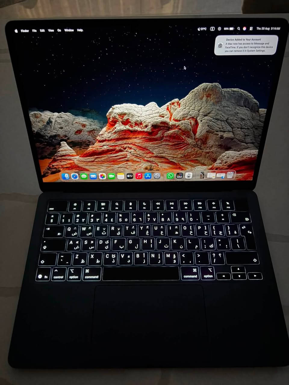 للبيع لابتوب MacBook Air بحالة الوكالة ونظيف جداً مع كامل أغراضه وإضافات حماية كاملة.
المواصفات:
 المعالج: Apple M-Series
 الذاكرة (RAM): 16 جيجابايت
 التخزين (SSD): 256 جيجابايت
 الكيبورد: عربي / إنجليزي أصلي بإضاءة خلفية
 حالة البطارية: 97% (عدد الدورات: 118 دورة فقط)
الملحقات والإضافات:
 الكرتون الأصلي مع الشاحن وسلك MagSafe الوكالة
 كفر حماية شفاف للظهر والقاعدة
 غطاء سيليكون لحماية الكيبورد
 حقيبة جلد فاخرة (Sleeve) لحفظ الجهاز
السعر: [1550000]
الموقع: [بغداد حي الجامعه]
للتواصل: [***********]
صفحاتنا مخصصه لبيع اجهزه ابل المستخدمه 
https://t.me/+e3ca-RBKQ1IxNjZk 
تيكتوك 
i.store.plus0

