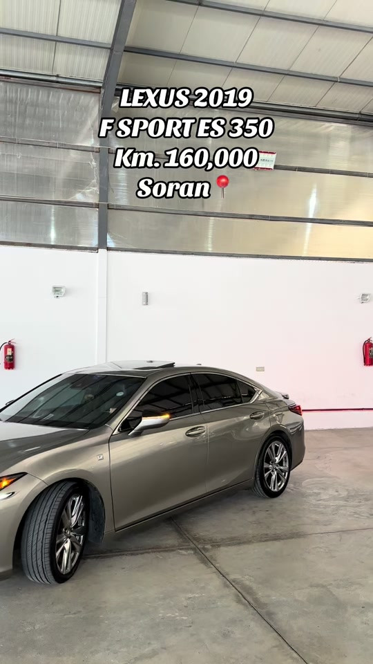 ES350 إف سبورت • ٢٠١٩ • ١٦٠٠٠٠ كم
