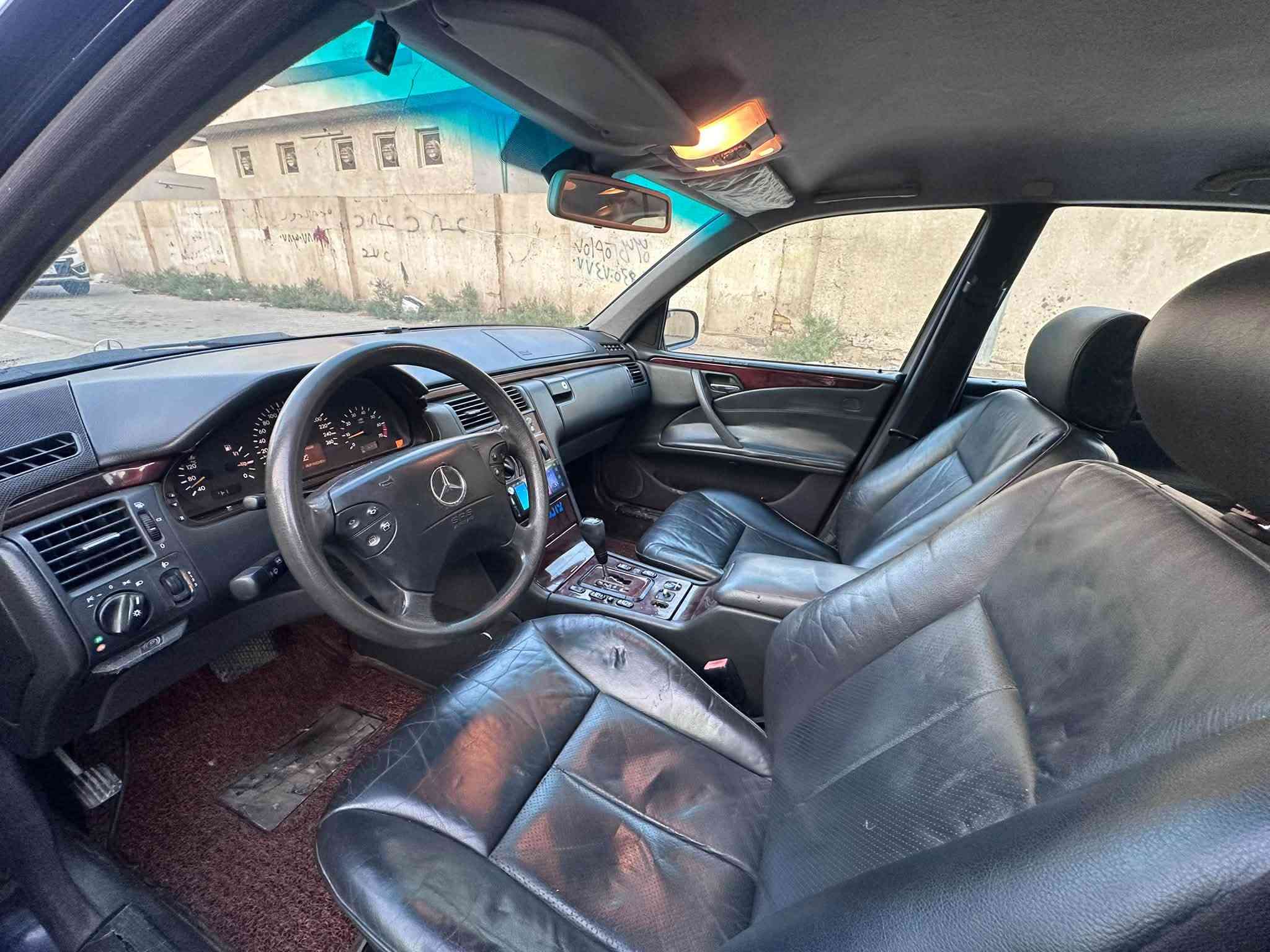 سلام عليكم 
للبيع مارسيدس ام عيون w210 حجم E200 موديل 2002

اخوان السياره وارد يابان وكلش جديده بيها قطعتين كلير فقط

رقم وسنويه وهزه كله جديد شرط التحويل او الوكاله حاضر 

محرك وكير جدد مكفولات من اي شي ولا مفتوحات شركه

سياره عليها ادامه كامله ما بيها نقص اي شي صفر مسج شرط

سياره مال بيت ممتعوبه ماشيه ١٨٥ الف كيلو بلاد ممنزل بلادي

صدر الخلفي والصدر المامي كله شرط مبدل جديد تراي زيرو

تخم تاير جديد تخم ويل كب بلادي شركه ممبدل باتري جديد

كهربائيات شرط من الطول لطول واير جطل ماكو بيها كلهابلاد

سياره جديده داخل وخارج مملعوب بيها كلها بلادي بدون عطل

السعر98 ورقه وبي مجال للشراي وماكو هيج سعر العنوان بغداد حي الجامعه 

‭***********‬ للستفسار اتصل مكلف بل نشر
