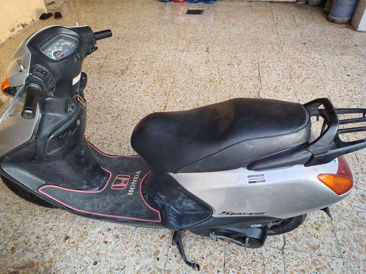 سبيسي
دراجه نظيفه وحلوه
شراي خاص او تصال،***********
