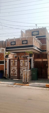 بيت للبيع • ١٠٠م • منطقة ال٤٠٠٠ الاف