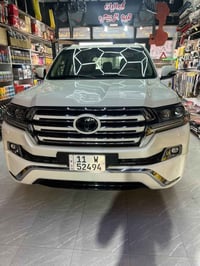 لاندكروزر • ٢٠١٨ • ماشيه ٥٧ الف