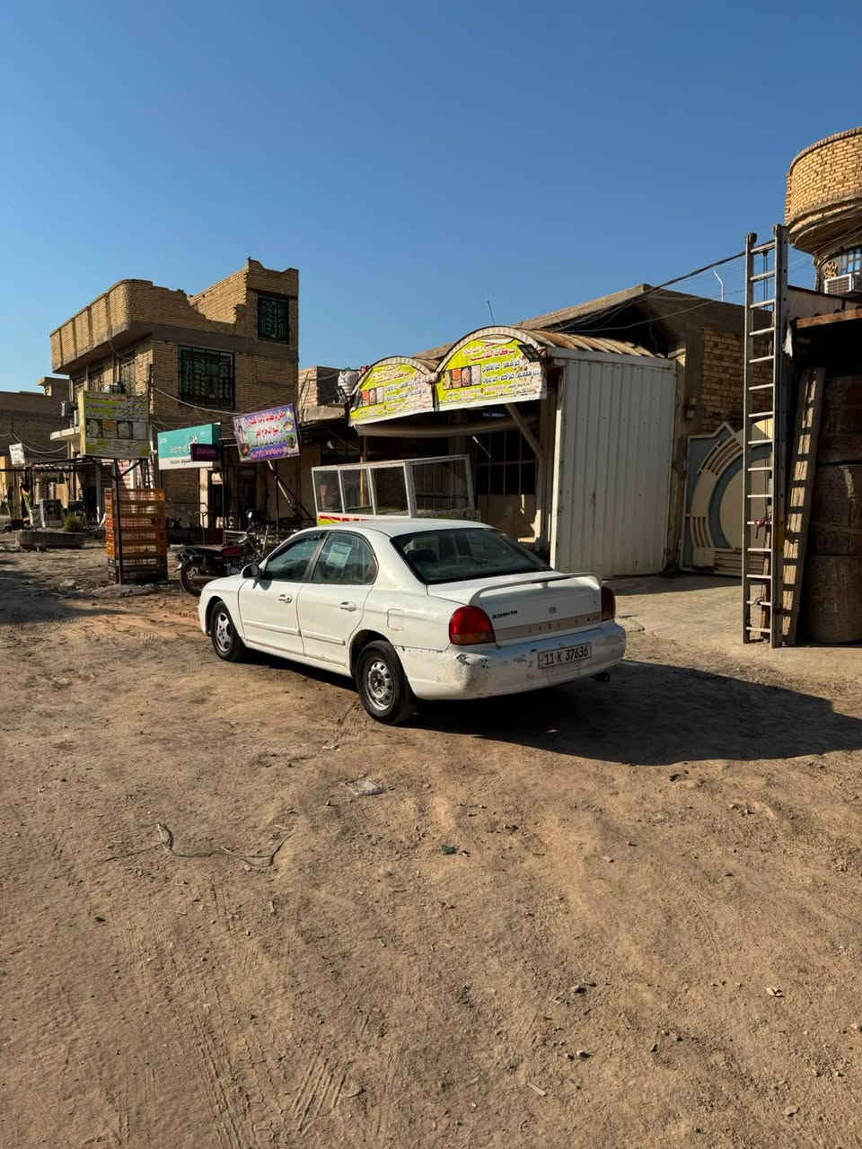 سلام عليكم 
سيارة سوناتا موديل 2000 رقم بغداد بسمي 
مكينة 2000دوش
سيارة كامل من مكينة وحدادية و تيرات وباتري
كلة جديدة سعر 40,وبية مجال 
مكان سيارة حلة قضاء القاسم 
غير متواجد على فيس تصل
رقم ***********
