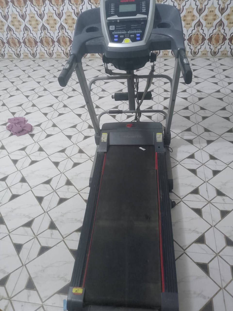 جهاز جري للبيع جهاز نضيف مستخدم شهر واحد يريده يجي خاص سعر 300وبيه مجال مكان دوانيه قضاء شاميه ***********
