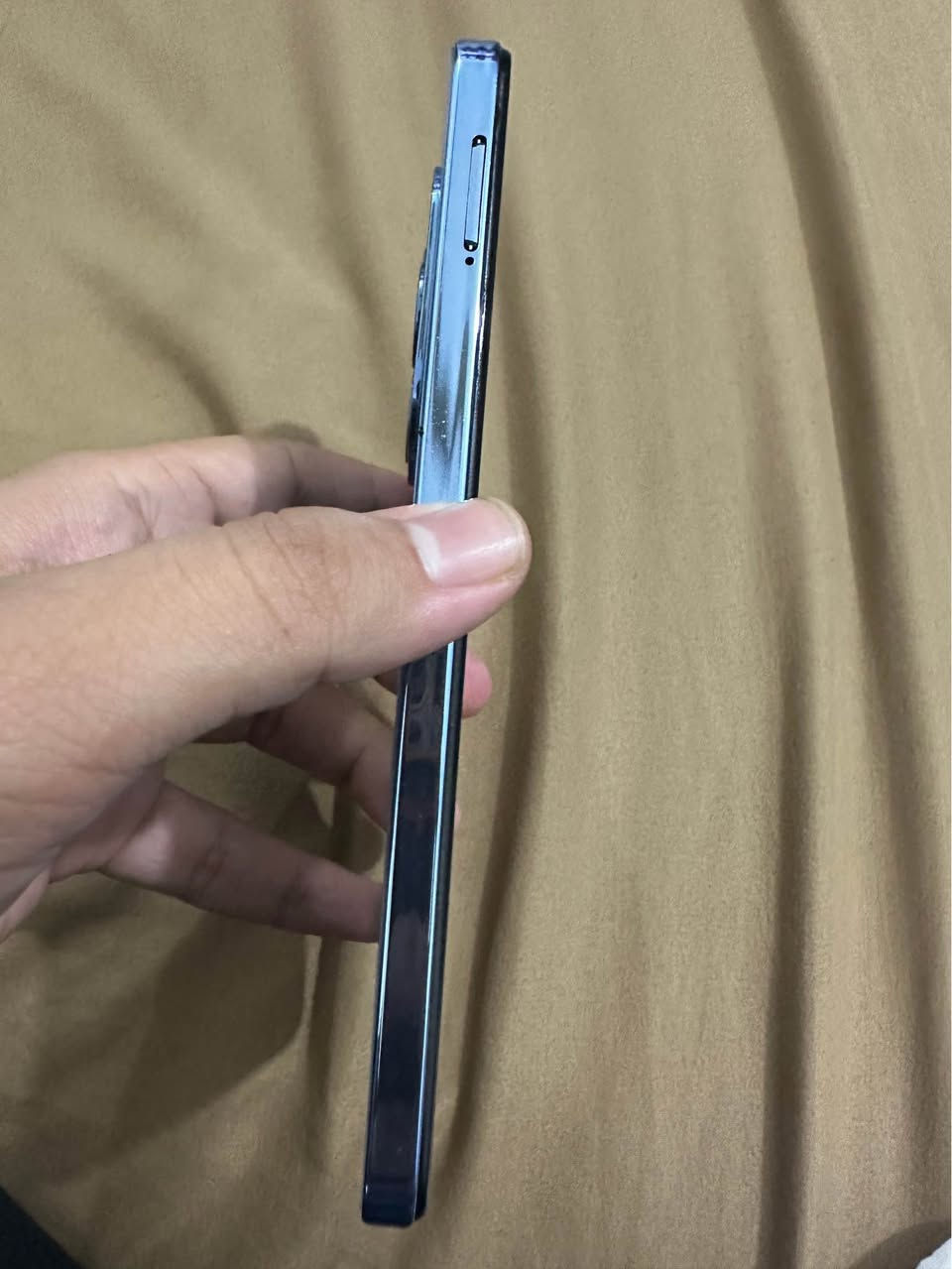 موبايل Infinix HOT 40i للبيع الجهاز بحالة جيدة  بي بصمة خفيفة بالشاشة من ورا  لعب الببجي بس ما مأثره عليه نهائياً الجهاز موجوده ويا شاحنه 
للتواصل بالخاص او بالواتساب *********** النجف, العراق
