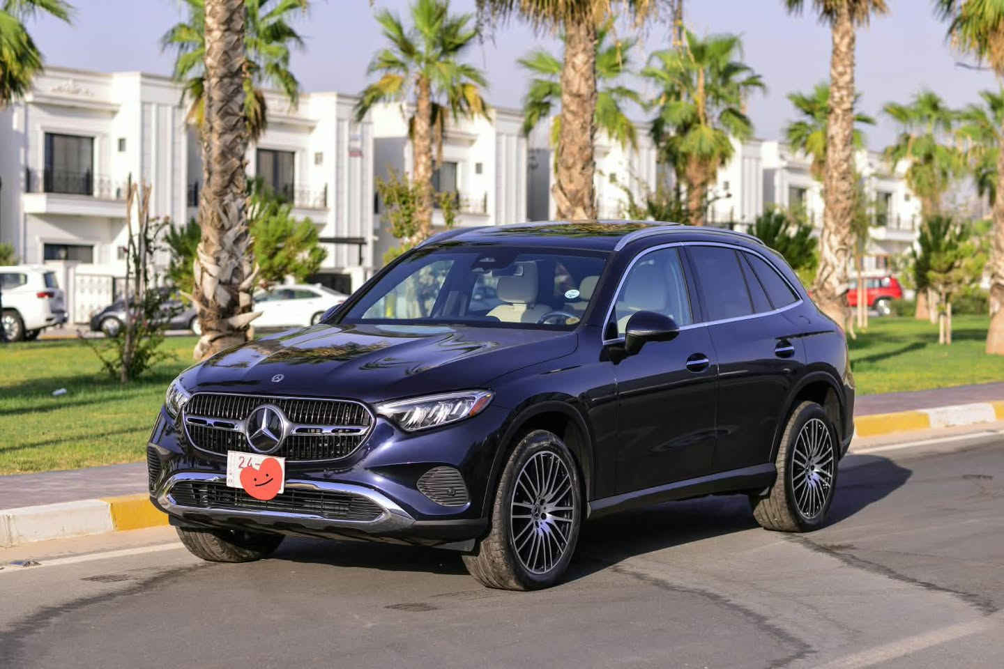 Mersedes Benz GLC 300
2024
 فول مواصفات 
ماشية ٦ ميل 
داخل ابيض
بانوراما 
4matic

بدون ضرر دواخل
بدون ضرر ايرباك

٢ قطعة صبغ

W1NKM4HB7RF174709

39500 $

أربيل
*********** واتساب
*********** أربيل, العراق
