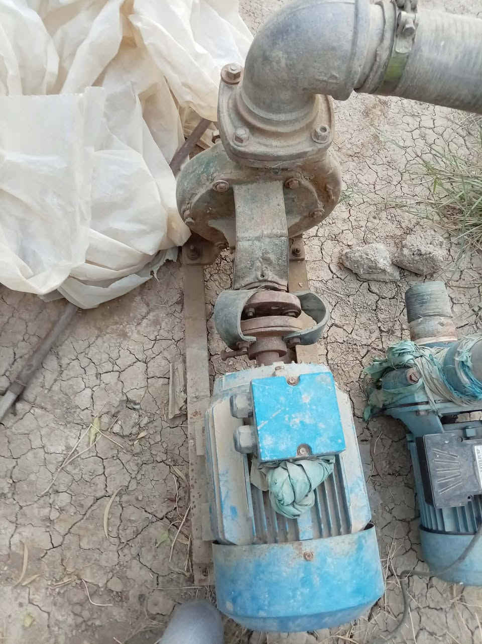 ماطور كهربائي مستخدم قليل ابو 10 
وسنكل مستخدم قليل 
متعهد على الشغل 
العنوان بابل جبله 
***********
اي استفسار على رقم خابر
