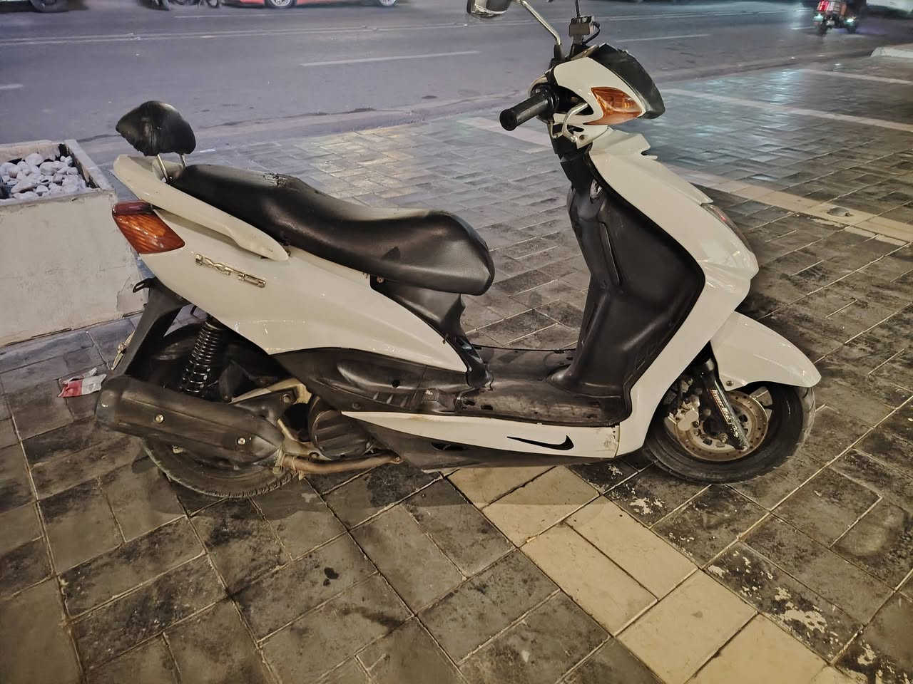 سكنس نثيه ياباني سرعه 110 رمبه اي عطل مابيها جيب فيتر وتعال افحص سعر 700 وبيها مجال قليل لو ما متوازي ما ابيعها بهيج سعر رقم بي واتساب ***********
