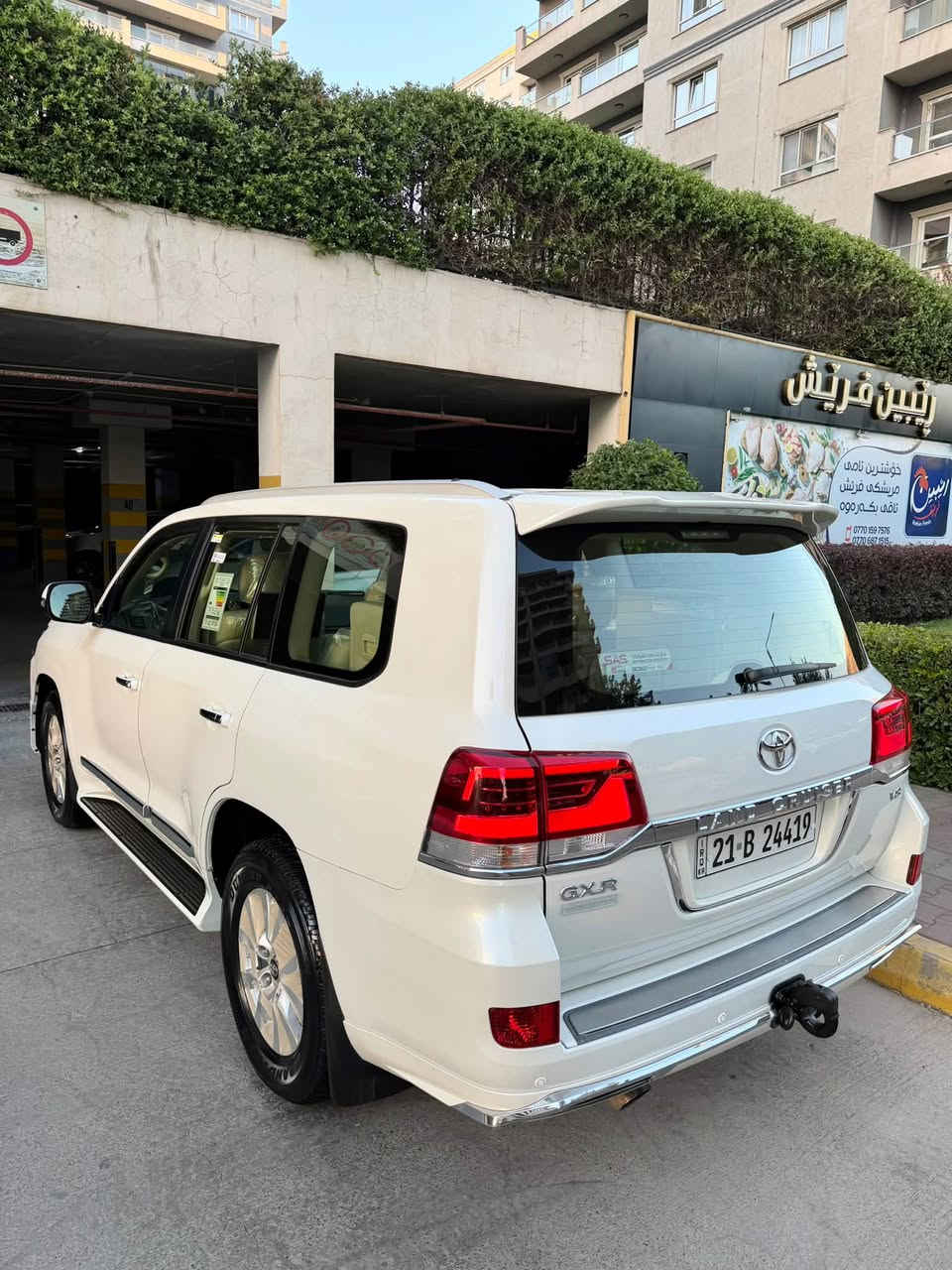 ‏Land cruiser GXR  2018  V8.4800
‏ وايت بريم اصلى
لاندكروزر 2018.
  GXR.V8.4.800
🔻ارخص سعر بكل العراق
‏‎ملاحظە : الاخوان رجائن بس بیع نقد بدون مراوس📌
أخت زيرو بل كارتون 📦📦
‏‎لاندکروزر 
2018  بريم  اصلى
‏‎💎محرک V8.4.800 سلندر 
‏‎⌛️ماشي 114 ألف
‏‎💎 بسمطين  +سماعة بيلادي +فرشات بيلادي مجوود 

‏‎💎 مكفولة كفالة عامة من الدعامية إلى الدعامية
‏‎ 💎 بدون صبخ .بدون بارد  ،بدون رصعات ،بدون حتى شخط
‏صبغ ،رمل مابي ، ..بقية كلها بشرط

‏‎🧬فول فول مواصفات
‏‎شاشة كبير لمس  حاسة رادارات
‏‎كاميرات 3 شاشات سيلاد فتحة سقف 
‏‎كشن جلد كشن كاراباي شحن موبایل  8 اريباك تبريد مركزية
‏‎بصمة تشغيل عن بعد باب جاك سلاجة ليد زينون 
‏  فورويل هوك
‏‎سيـارة عل نظافتها احسبها صفر زيرو

💎 تخم تاير دنلوب الاصلي

‏‎ 💎محرك كير بشرط مامفتوح
‏‎سيارة حيل نظيفة كلشي عل بلاد لوك
‏‎سنوية زنكة كلشي جديد مدفوع لـ2029
‏‎باسمي السنوية بشرط تحويل و خرامة 
‏‎سيارة مابيـها دينار مصرف كامل من كل نواحي

‏‎♻️نفسي يوم /تحويل و وكالة حاظر 
‏‎📍مكانك /داخل سليماني

‏‎💵 سعر 458$
‏‎☎️موبايل/ ***********

