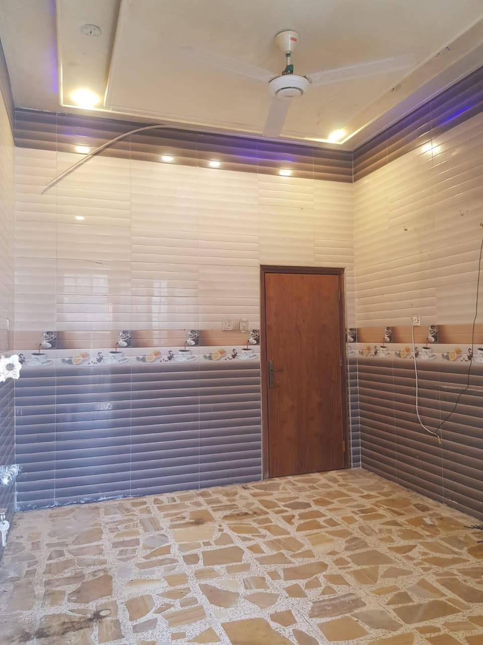 قطاع ٢٨ • ١٥٠م • طابقين