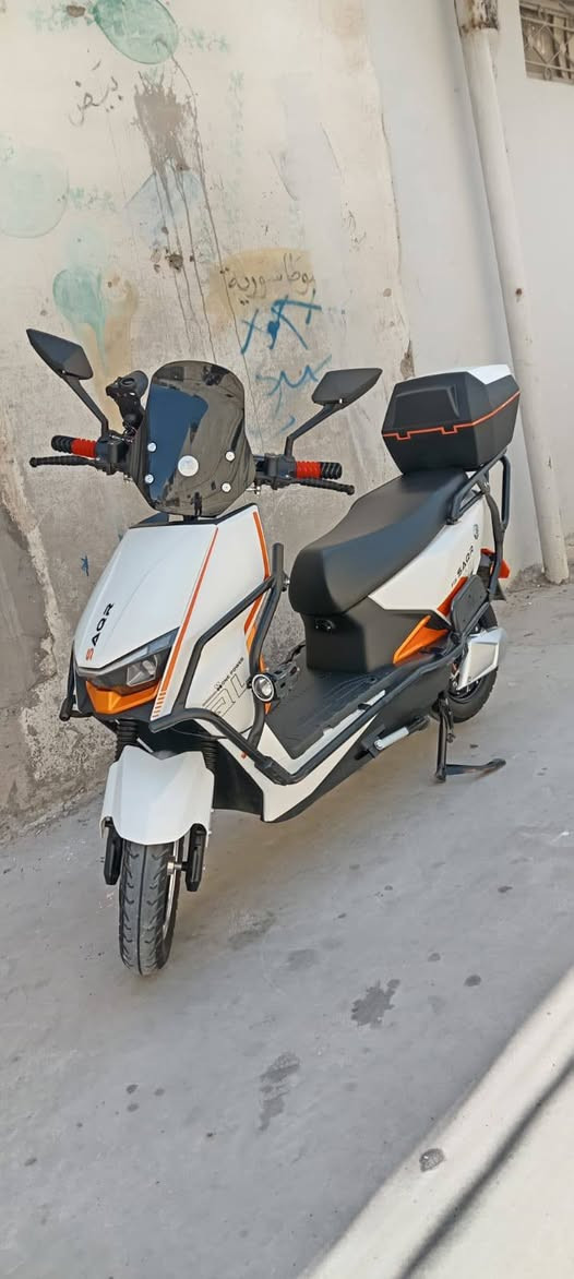 دراجه شحن
النوع.الصقر
بطاريات. فيتنامي الاصلي
الملف 2500
العقل 72امبير
انطيك شرط..كل شي شغال بيه من الحساسات والاشاير 
السعر 900بيه مجال بسيط 
الرقم بيه واتساب الشراي يدلل((***********))
