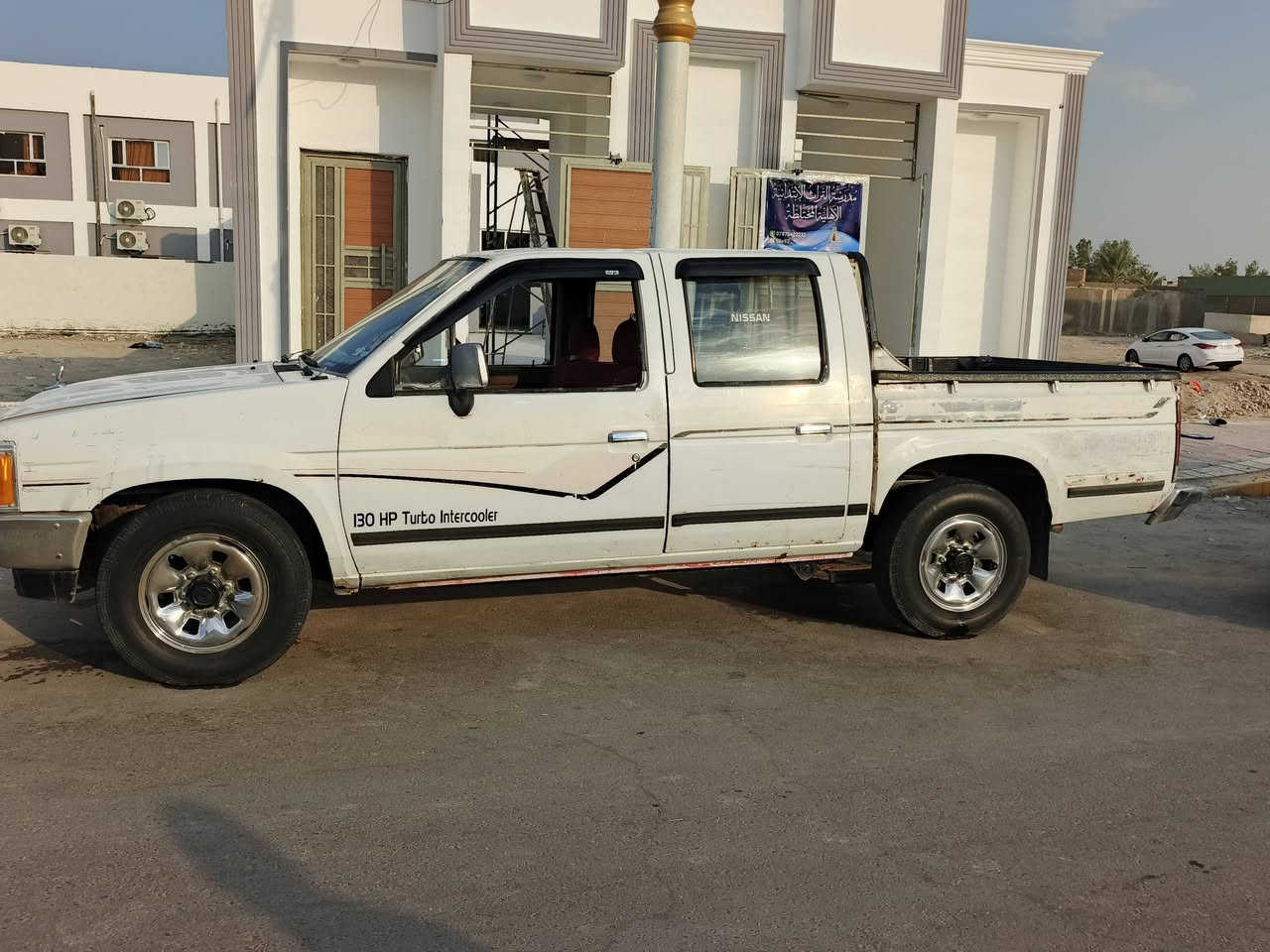 نيسان للبيع 91 محوره ونجي 6 مكينه او كير جدد تخم تاير تحويل مباشر كرهبايات كلها شغاله حداديه وصط سعر 43بيها مجال ***********
