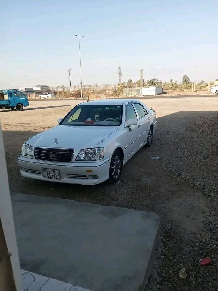 ملكه رقم بغداد دولي صدفي  مديل 2002 اصل تسجيل جديد
بسمي ثاني يوم اداورلك 
 السياره اخت الزيروو بعدها بريحه الشركه
قرار 48 رقم انكليزي 
شاصي.   75
*محرك   (ديفور الكبير )
*تحوير نجف 
*برده كهربائيه 
*مضخمات خلفيه 
* 4كشنات كهربائية 
*كشنات مخمل 
جام اوتو 
حساس خلقي
اريل كهربائي امامي 
*ثلاث دكم
كرستال اصل 
*كروز سرعه 
*دركه صاج 
*شاشة كرستال 
*ستيرن كهربائي 
اشاير ترحيب بيبان 
*جنجر اقراص 
*مضخم صوت فدشي 
*زنون بلاد 
*ويل زيروو مع تخم تاير جديد 
*تخم تاير مماشي 
*مري شفط مع هيتر 
*غراض جنطه كامله مع سبير بخطته بعده 
*ايبيئس شغال 
😊السياره جاهزه على آخر حبايه مال جناي  ...
 
للاستفسار***********

