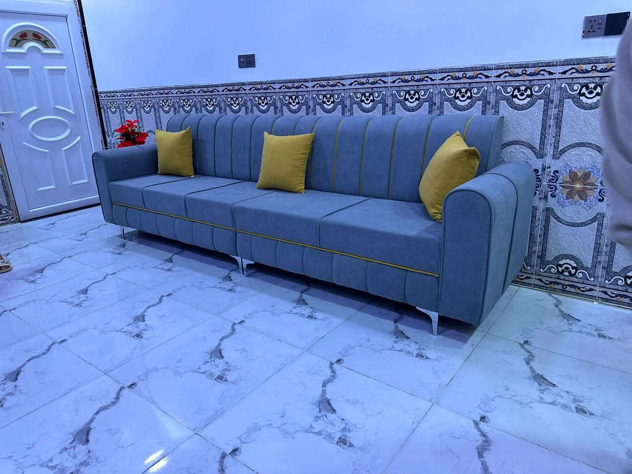 ✨ معمل ومعرض الزهيري ✨ يتوفر بلاقساط المريح ع ماستر كارد الرافدين

🛋️ فخامة التصميم... وراحة لا تُضاهى

استمتع بأحدث موديلات الكنب والاستقبال بتصميم عصري أنيق يجمع بين الجمال والمتانة، مع تفاصيل راقية تمنح منزلك لمسة مميزة.

✅ قماش فاخر ولمسات تشطيب عالية الجودة
✅ هيكل متين مصنوع بعناية واحتراف
✅ ألوان عصرية تناسب مختلف الديكورات
✅ راحة استثنائية للاستخدام اليومي
✅ إمكانية التنفيذ حسب الطلب

🌟 لأن الأناقة تبدأ من غرفة الجلوس، اختر الجودة التي تستحقها.

معمل ومعرض الزهيري للأثاث
📞 ***********

الزهيري... عنوان الجودة والتميز في صناعة الأثاث. 🏆

