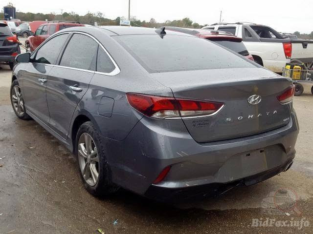 سوناتا 2019
ماشيه 68898mi الف ميل 
Limited فول مواصفات 1/1 
محرك 2400
بانورما 
كشنات جلد 
كشن كهرباء 
تدفئه وتبريد كشنات
تبريد قطعتين
هيتر ستيرن 
اوتو هولد 
ذاكره خزن كشن 
سايد بريك كهرباء
رادار
رقم بغداد 
حادث موضح بالصور سطحي جدا 
وبالعراق نشخط الباب وصار كلير على كده 
لايت عدسه متحرك مع الستيرن 
كير ومحرك مكفول

بردات خلفيه 
تحكم ستيرن كامل 
سياره مال جناي 

مكاني بغداد رقمي ***********
