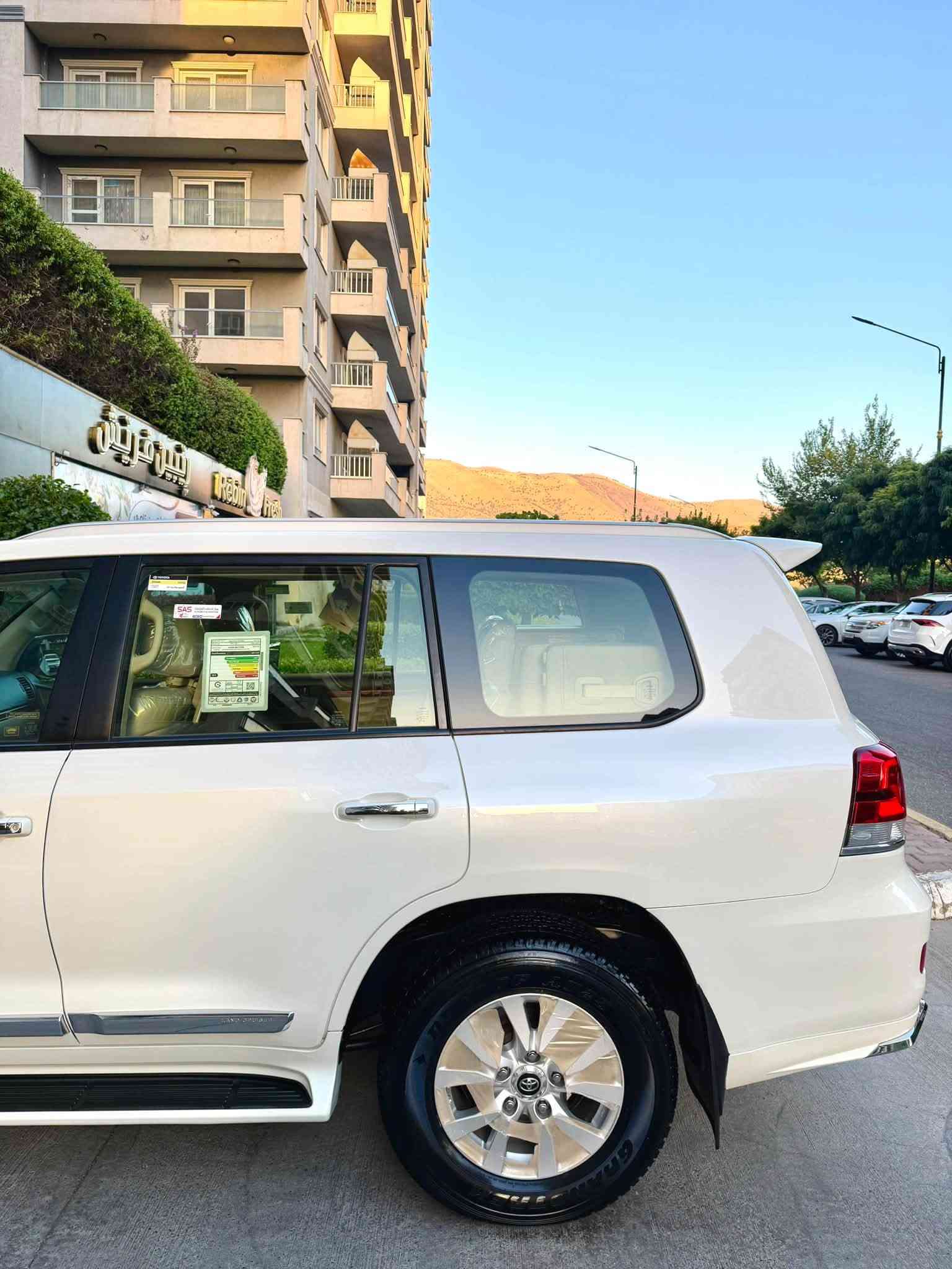 ‏Land cruiser GXR  2018  V8.4800
‏ وايت بريم اصلى
لاندكروزر 2018.
  GXR.V8.4.800
🔻ارخص سعر بكل العراق
‏‎ملاحظە : الاخوان رجائن بس بیع نقد بدون مراوس📌
أخت زيرو بل كارتون 📦📦
‏‎لاندکروزر 
2018  بريم  اصلى
‏‎💎محرک V8.4.800 سلندر 
‏‎⌛️ماشي 114 ألف
‏‎💎 بسمطين  +سماعة بيلادي +فرشات بيلادي مجوود 

‏‎💎 مكفولة كفالة عامة من الدعامية إلى الدعامية
‏‎ 💎 بدون صبخ .بدون بارد  ،بدون رصعات ،بدون حتى شخط
‏صبغ ،رمل مابي ، ..بقية كلها بشرط

‏‎🧬فول فول مواصفات
‏‎شاشة كبير لمس  حاسة رادارات
‏‎كاميرات 3 شاشات سيلاد فتحة سقف 
‏‎كشن جلد كشن كاراباي شحن موبایل  8 اريباك تبريد مركزية
‏‎بصمة تشغيل عن بعد باب جاك سلاجة ليد زينون 
‏  فورويل هوك
‏‎سيـارة عل نظافتها احسبها صفر زيرو

💎 تخم تاير دنلوب الاصلي

‏‎ 💎محرك كير بشرط مامفتوح
‏‎سيارة حيل نظيفة كلشي عل بلاد لوك
‏‎سنوية زنكة كلشي جديد مدفوع لـ2029
‏‎باسمي السنوية بشرط تحويل و خرامة 
‏‎سيارة مابيـها دينار مصرف كامل من كل نواحي

‏‎♻️نفسي يوم /تحويل و وكالة حاظر 
‏‎📍مكانك /داخل سليماني

‏‎💵 سعر 458$
‏‎☎️موبايل/ ***********
