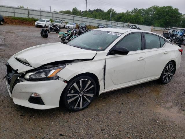 السلام عليكم
للبيع: نيسان ألتيما (Nissan Altima)

​الموديل: 2022
وارد امريكي 

​المحرك: 2.0L تيربو (Turbo)

​الفئة: SR Plus (أعلى فئة فول مواصفات)

 المواصفات:

​محرك التيربو 

​فتحة سقف

​شاشة عرض كبيرة مع نظام تقني متكامل 

​تشغيل عن بعد وبصمة تشغيل دخول ذكي

​أنظمة أمان وتنبيه رادار، تحديد مسار، ونقاط سوداء

​كراسي جلد مطرزة بتحكم كهربائي وتدفئة

​أنظمة قيادة متعددة وكير شفتات 

​ويل كب سبورت حجم كبير

​حساسات وكاميرا خلفية

​الرقم: أربيل (ألماني)

​للتواصل  (واتساب أو اتصال):***********
