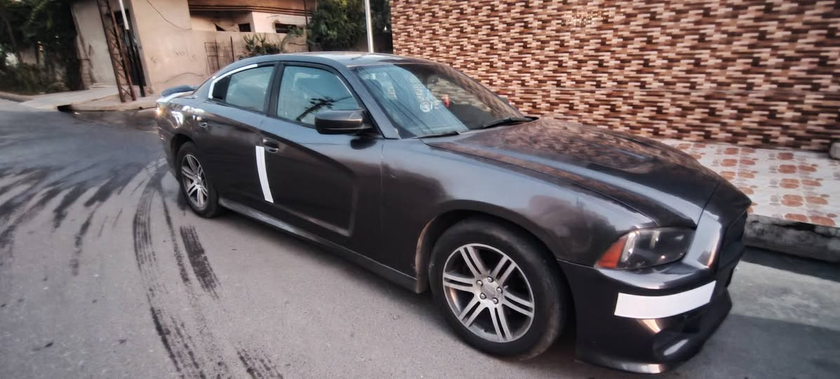 تشارجر SXT • ٢٠١٣ • رقم شمالي