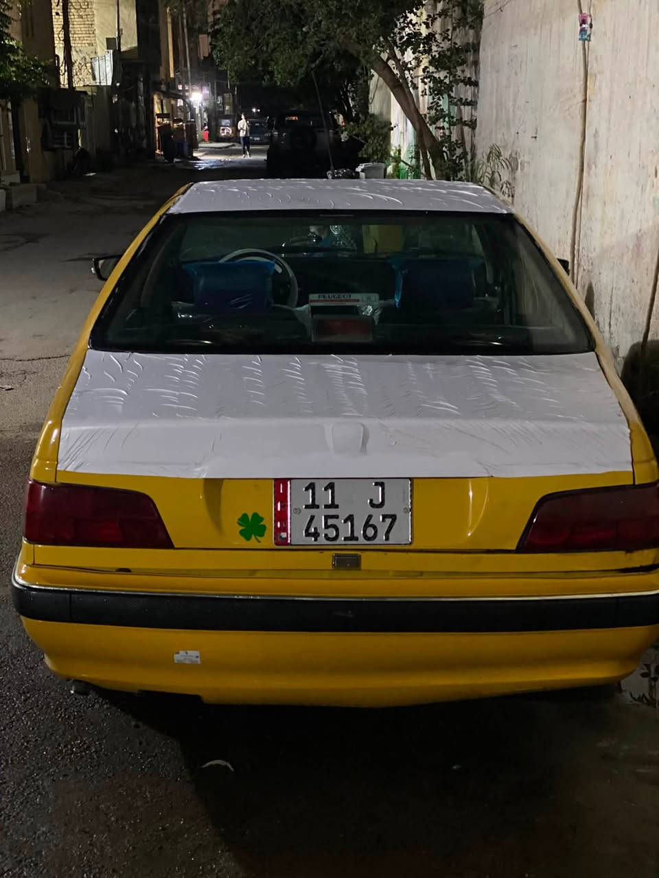 بيجو بارص ٢٠١٥
باسمي مصفره هيئه وغرامات 
مراوس بسايبا نظيفه 
عنواني بغداد الشعله 
***********
