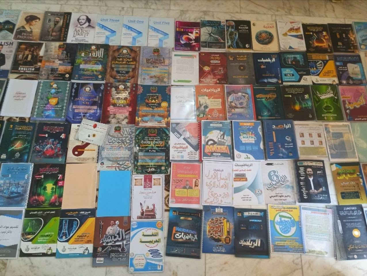 السلام عليكم
ملازم صف سادس علمي مدرسين مشاهير +مدرسين قضاء النصر

الملازم اكو طباعة زيتية واكو طباعة عادية 

ملازم كاملة، مراجعة مركزة، ملخصات، تخطيطات. 

للبيع بسعر مناسب جداً جداً 

علق وادخلك خاص او واتساب 

***********
متوفر توصيل داخل النصر.
