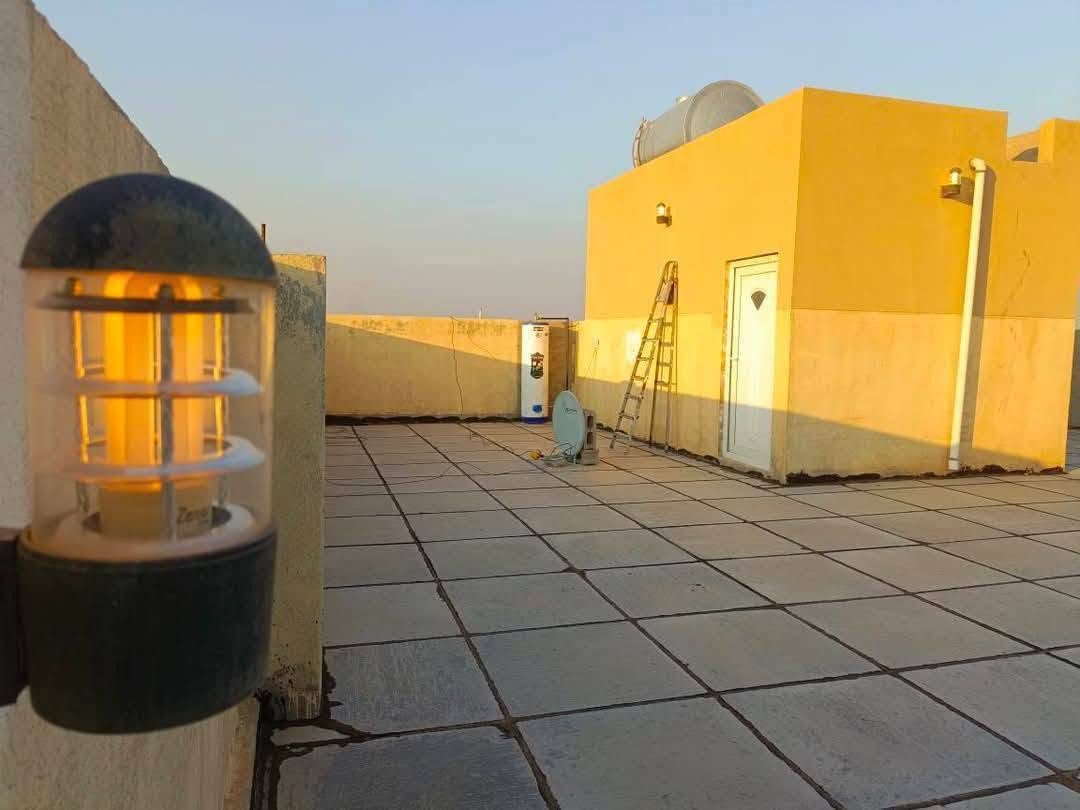 السلام عليكم البيت طابقين  للبيع

مساحه ٢٤٣بناء بلوك مضغوط 
منطقة اصوفيه شارع 40 قرب جامع لوراثق 

السعر ١٢٥مليون قابل للتفاوض 
طابو زراعي 
كندور واستقبال وصاله وغرف نوم ١ الارضي  ومطبخ وحمام 
 الطابق الثاني ٣ غرف نوم

للمزيد من التفاصيل
 يمكنكم زيارة مكتبنا مكتب العين العقار ع شارع 40 مدخل الصوفيه الثانية 
او الاتصال على الارقام التاليه 
***********
***********
***********
