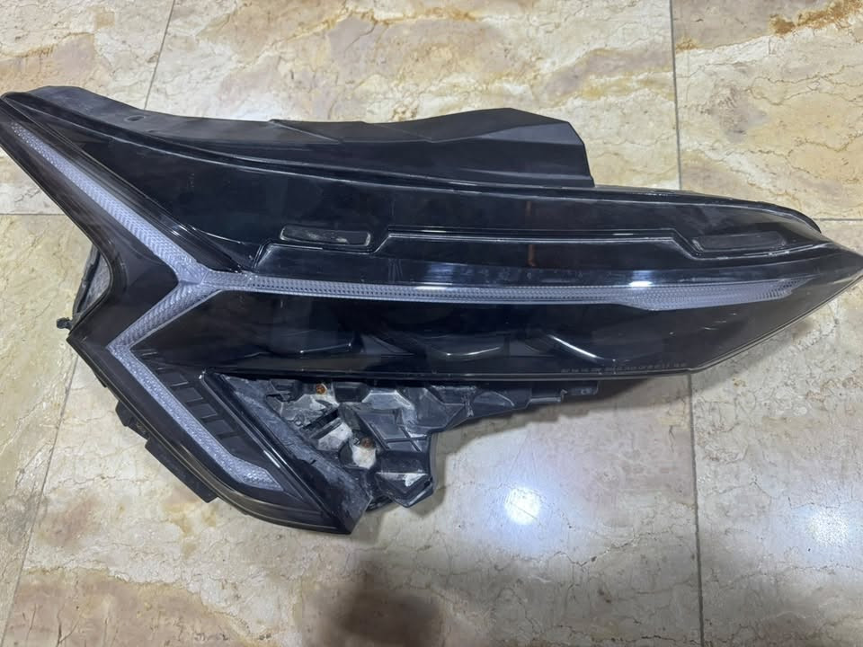 لايت كي فايف 25 صفحت اليمنه 
 العالي شغال ناصي ولد طافي تاخذ منه ضهر جامه تصلحه بعد بكيفك عنوان بغداد الامين الثانيه ومتوفر توصيل ***********

