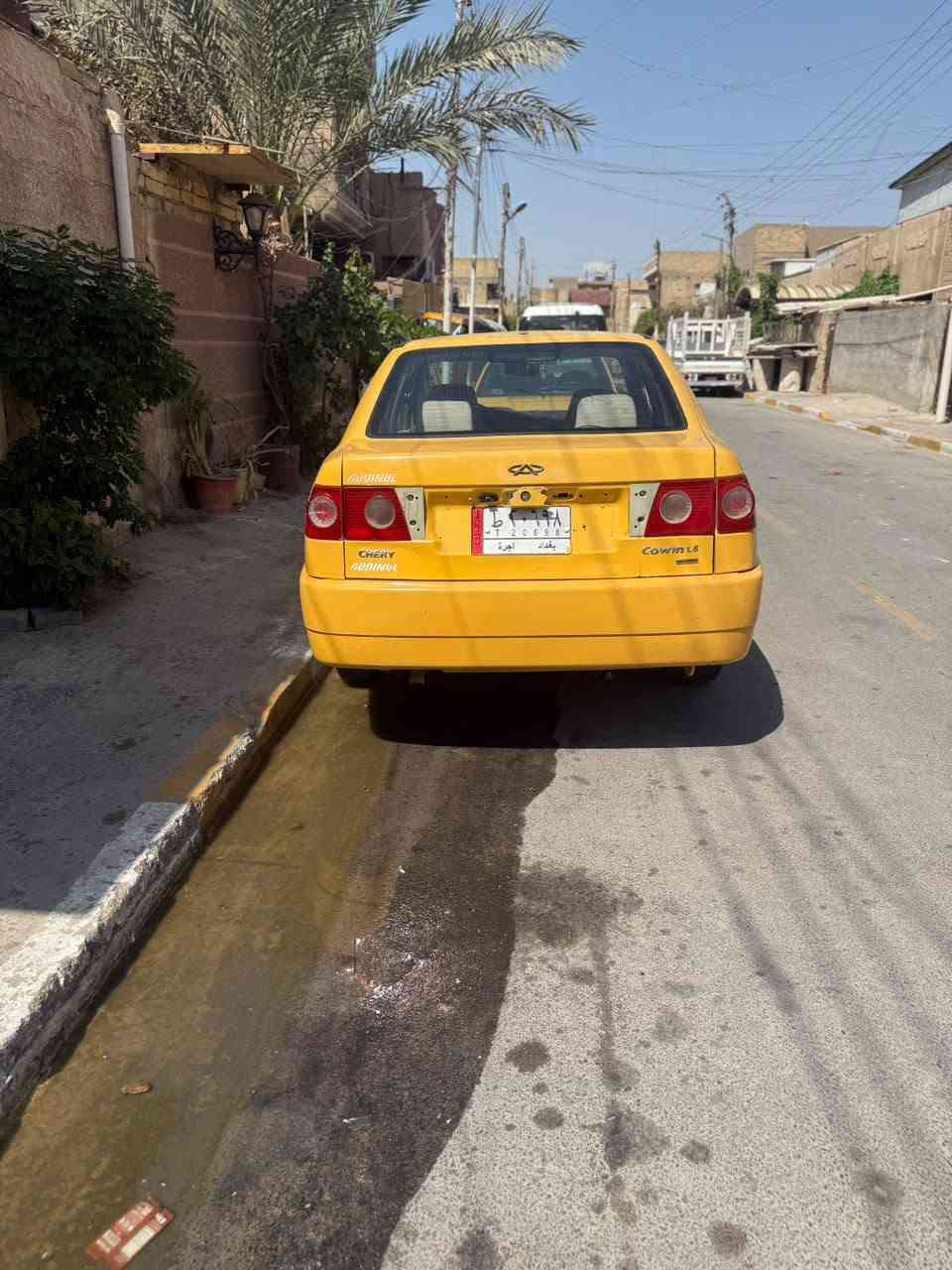السلام عليكم  شيري كوين بلادي المكينه بيه تبخير
الكير وصدر والباتري والتايرات جدد التبريد شغال 
السياره بيه مكانات صبغ فقط لاتبديل ولا كص
مصفره هيئه وغرامات  السياره شرط التحويل ثاني يوم
السعر مناسب مناسب مناسب ١٦ ورقه وبيه مجال
مكاني بغداد الغزاليه رقمي***********
