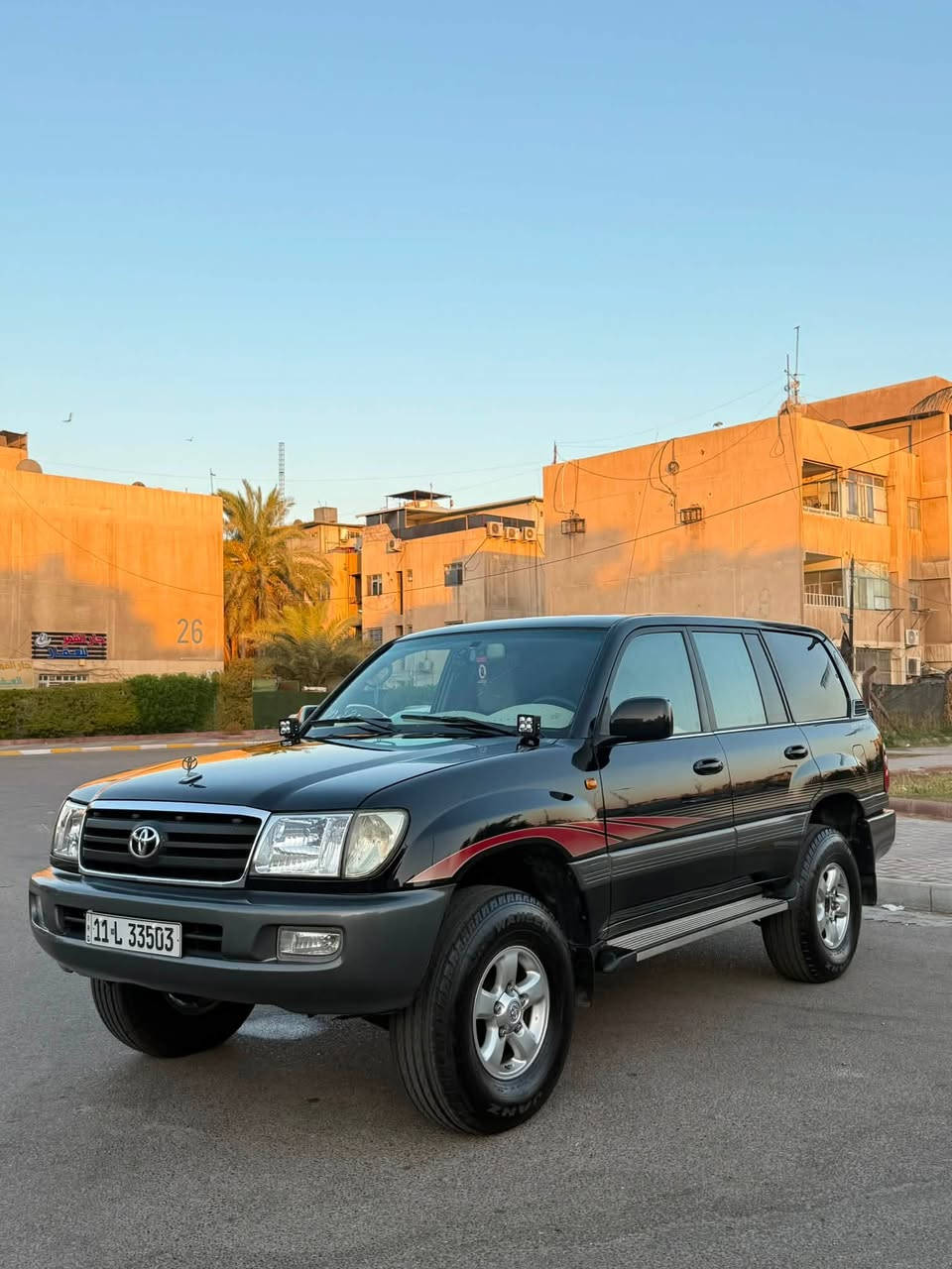 لاند كروز 2003
السيارة مصبوغة عام جمالية لون اسود
بدون ضربة بدون معجون بدون كص

السيارة كير ومكينة بلاد شركة ممفتوح
ماشية 83 الف حقيقي

فتحة 
كير اوتو
فور ويل
4 جام اوتو
شاشة وكامرة خلفية
دبل اسبير باب علاك

اضافات 
صدر كامل ايرون مان 3500$
تنزيل اكسل
دوشن بار جهتين
طبلات اعلى دبنسون 600$
عليه تخم ويل وتاير5 شاهين  1500$
كشافات تبويز امامي وخلفي 150$
درايام شفت اصلي شركة جديد
انارة محيطية 

جاهزة مكملة للبر

والسيارة دينار متصرف عليه جاهزة مجهزة للاخير

العنوان بغداد 
للاستفسار  ***********
