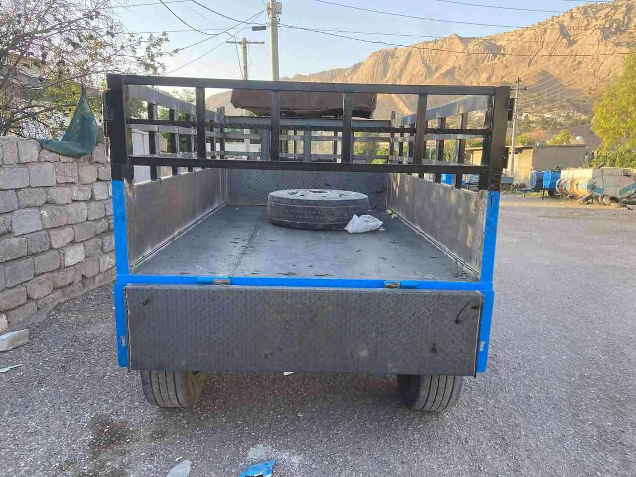 شاحنة • تايرات ١٩ • أوراق جديدة