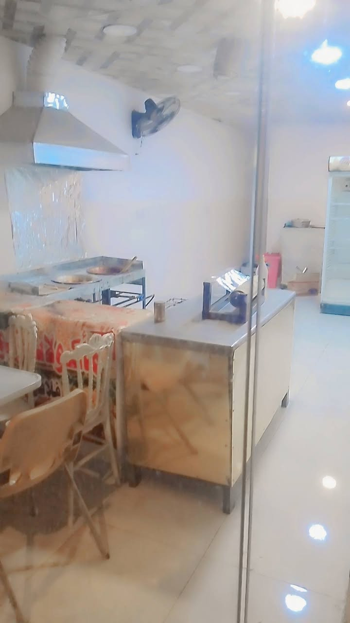 محل للإيجار • شارع مطعم العباسي • بدون أغراض