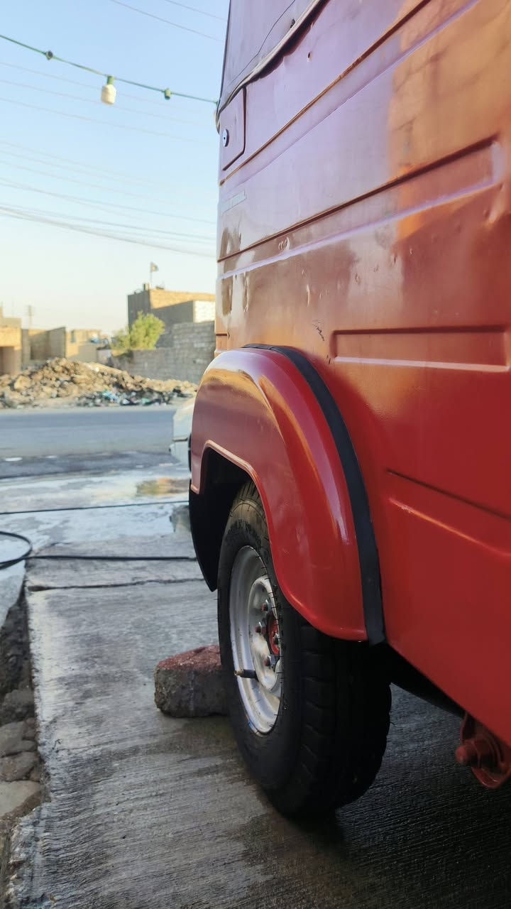 18كفاله معمر بس دوس وكاعايت مشروكه مكينه تخبل  ناعمه عنابير جددد بنزات جدد تخم تاير تكتك كبل الشارع ماناقصها شي ب 6وبيها مجال قليل تحويل مباشر مهزوزه التكتك ميحتاج الها هزه  بغداد المعامل العماري ***********
