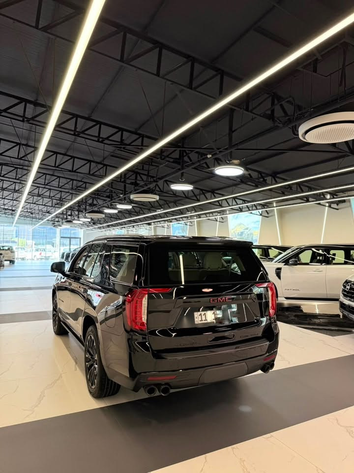 👑🖤 الهيبة الأمريكية… والفخامة من طراز دينالي 🖤👑
🔥 GMC YUKON DENALI موديل 2022 🔥
🇺🇸 وكالة المنصور للسيارات

مو مجرد SUV… هذه سيارة تجمع بين الحجم، القوة، الفخامة والحضور اللي يفرض نفسه من أول نظرة.

💎 الأداء والقوة:
✔️ محرك V8 قوي
✔️ كير أوتوماتيك
✔️ أداء استثنائي وثبات عالي
✔️ مكينة وكير مكفولات
✔️ ماشية 100,000 كم

✨ مواصفات DENALI الفاخرة:
✔️ تصميم Denali الفاخر والمميز
✔️ داخلية فخمة وتشطيبات راقية
✔️ 7 مقاعد واسعة ومريحة
✔️ كامرات محيطية 360°
✔️ حساسات أمامية وخلفية
✔️ شاشات ترفيه خلفية
✔️ مقاعد كهربائية بذاكرة
✔️ تبريد وتدفئة المقاعد
✔️ سقف بانوراما
✔️ نظام صوتي فاخر
✔️ باب خلفي كهربائي
✔️ دخول ذكي وتشغيل بصمة
✔️ أنظمة أمان ومساعدة متطورة
✔️ إضاءة LED بتصميم Denali المميز

🏆 الميزة الأهم:
🇮🇶 وكالة المنصور
🔒 المكينة والكير مكفولات
📍 ماشية 100 ألف كم

🎯 إذا تبحث عن سيارة أمريكية فخمة، قوية، واسعة وتحافظ على هيبتها بكل مكان…
YUKON DENALI هي

للاستفسار على الرقم 

***********
