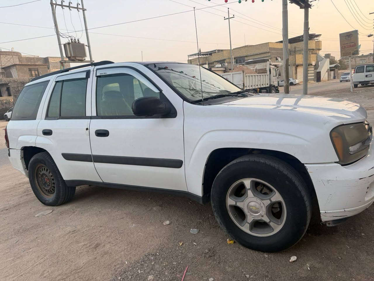 السلام عليكم 
ابلايزر للبيع مديل ٢٠٠٥ مزاد وزاره الداخليه تترقم حله السياره ابلاديه ومكفوله من الضربه والصبغ  وكلشي بيها جديد مكينه وحداده ودبلات و اكسل و مشط دواخل كهربائيات شغاله جاهزة السياره فقط تبريدها بي ليك بالفابريتر الداخلي يعني اسوي الليك وتخلي غاز
معامله واصله للمرور انت تمشي باجراءات الرقم السعر ٥٨ مكاني بالبصره للإستفسار ***********
