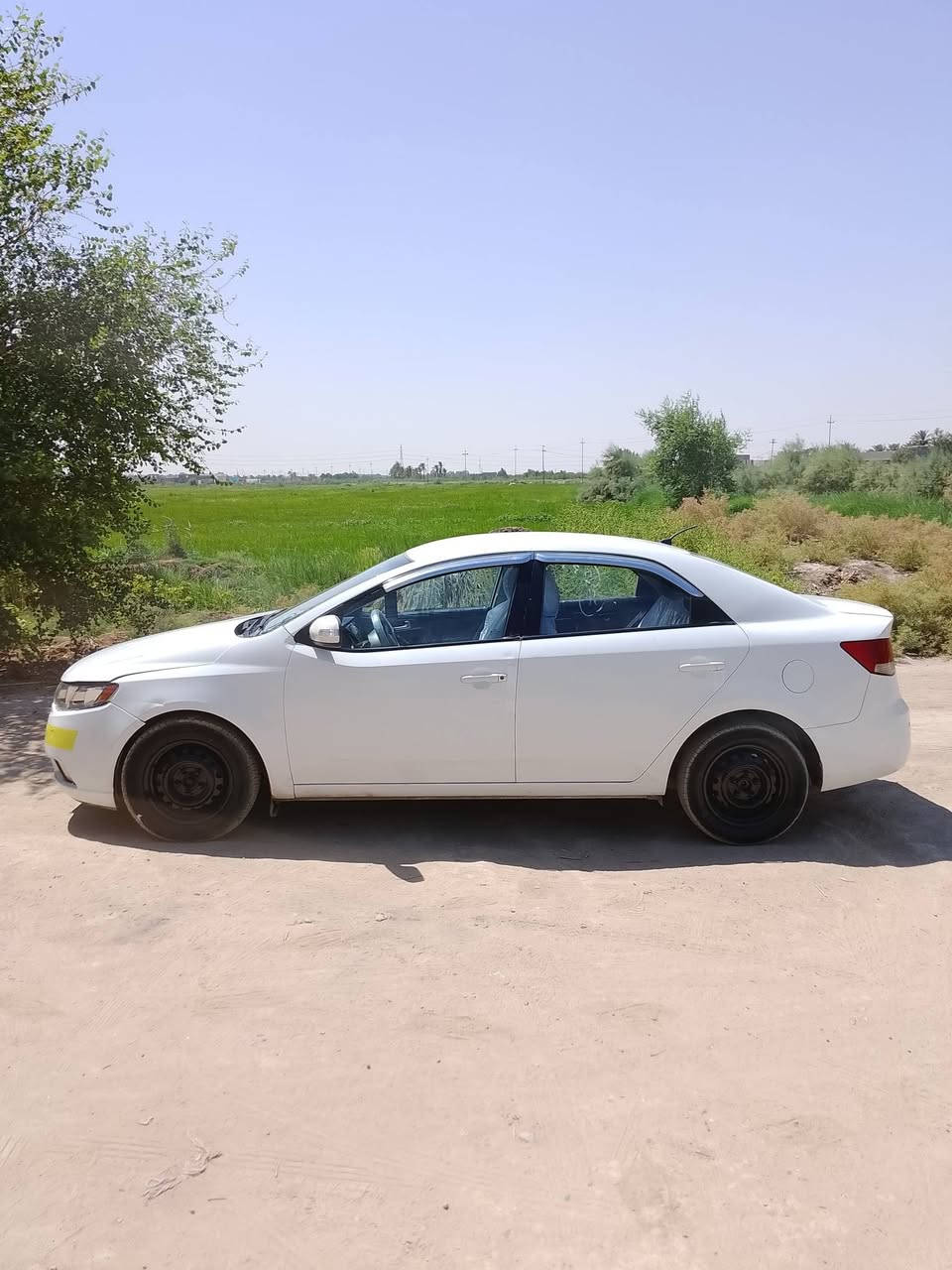 سلام عليكم سيراتو مديل  10 سعره 75 وبيه مجال محرك 1600 رقم سليمانية صبغ عام اكفلك شواصي وتكم وحوض محرك بيه تنقيص تبريد شغال تريد مداور تريد وكاله اتصل وبيك خير ودلل *********** مكاني كفل أو طريق كربله نجف عمود 255
