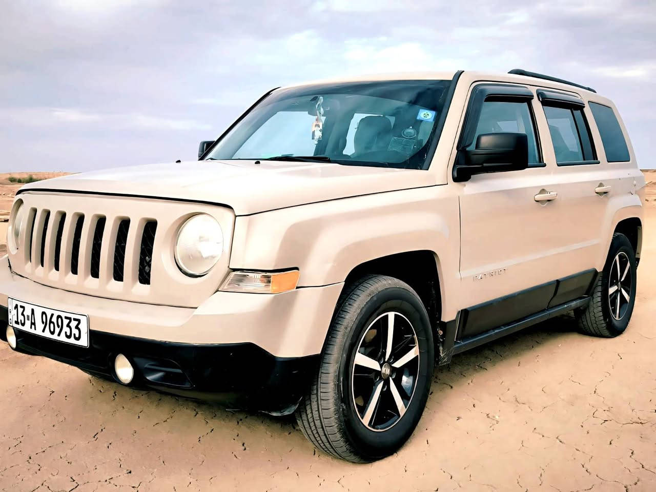 للبيع سياره جيب باتريوت

​المواصفات والتفاصيل:

​نوع السيارة: جيب باتريوت (Jeep Patriot)

​الموديل: 2016

​المحرك: 2400 (جاهز وممتاز)

​الكير: أوتوماتيك وعادي 

​اللون: بيجي

​الملكية: باسمي (تحويل مباشر)

​المميزات والإضافات:

​✅ محرك وكير وحدادية بحالة ممتازة وجاهزية تامة.

​✅ تبريد وتدفئة شغالين 100%.

​✅ باتري جديد + تخم تاير جديد.

​✅ تحكمات استيرن.

​✅ نظام مانع انزلاق.

​✅ السيارة جاهزة من كل النواحي ولا تحتاج أي إدامة.
السونار مرفق مع الصور
السعر 115 وبيه مجال قليل 
عنواني ميسان العماره 
هاتف 
***********
