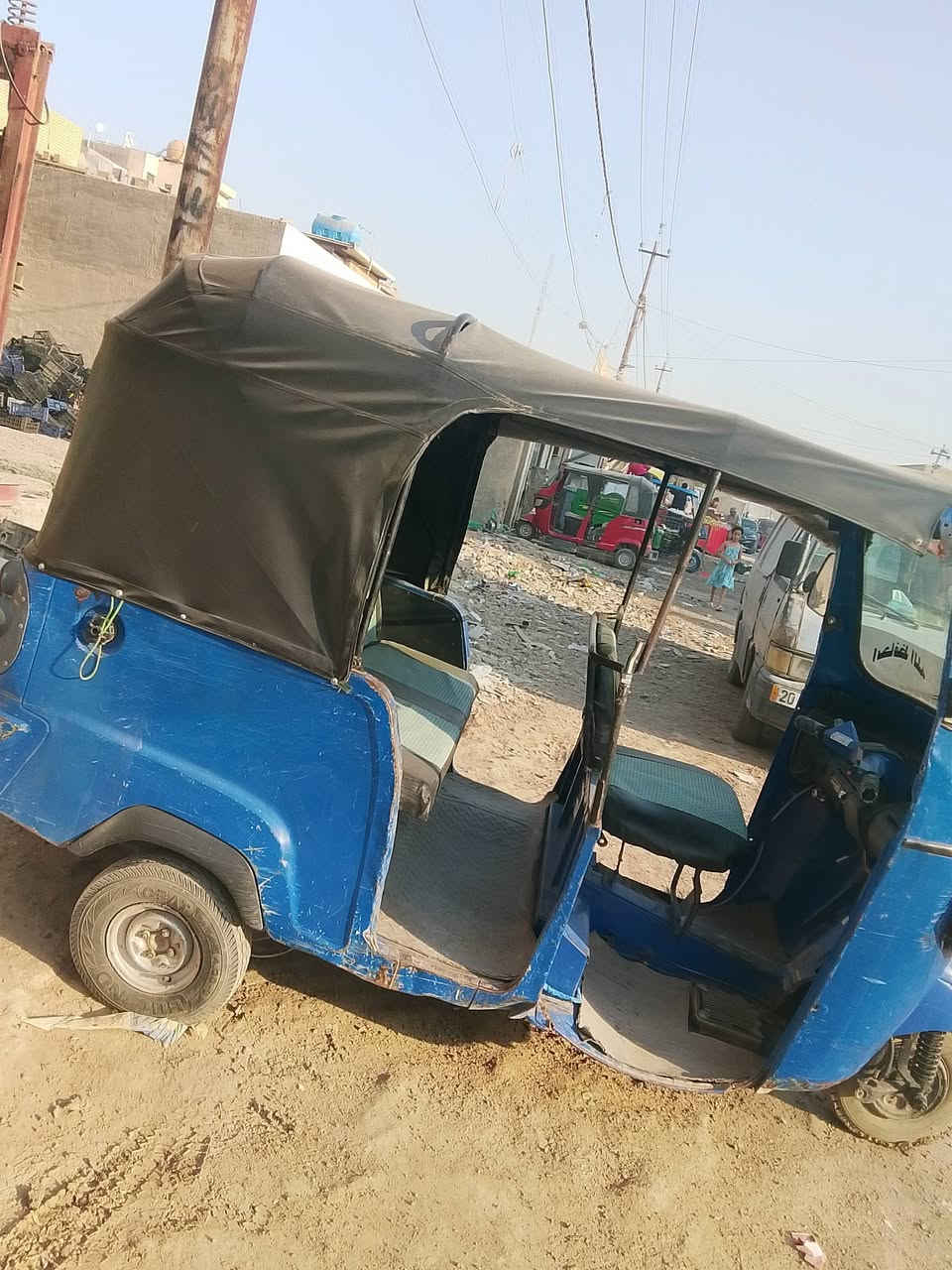 السلام عليكم 
تكتك بياجو للبيع موديل ١٨ اوراق كامله أصولي 
السعر مليون ونص وبيها مجال 
الاتصال *********** مكاني ابو غريب
