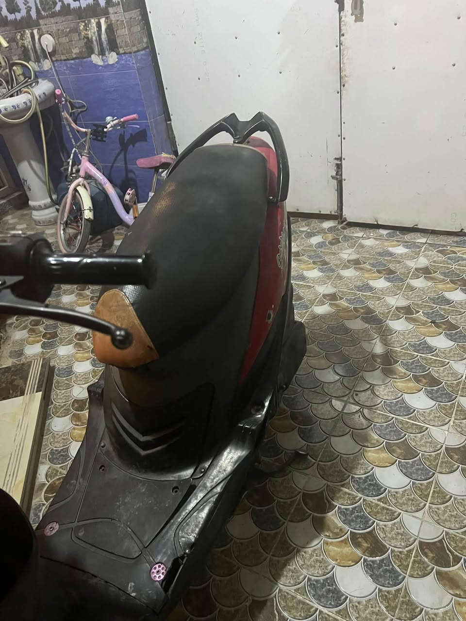 السلام عليكم ماكس عدله جاهزه السعر 450 بيه مجال اتصل ودلل ***********
