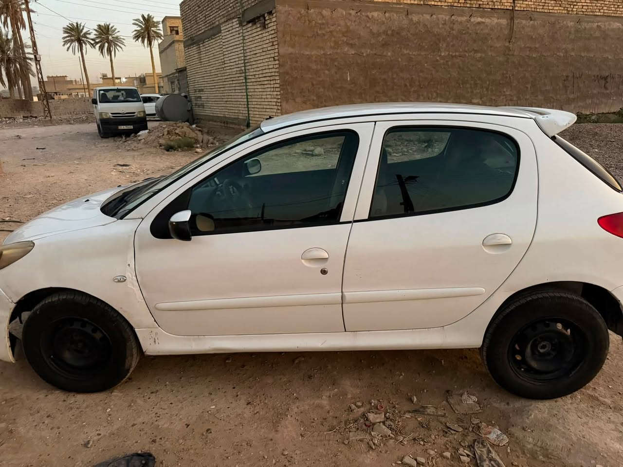 بيجو 206 بلاس موديل 2012
رقم انكليزي باسمي 
سيارة جاهز من مكينة وكير كلج تبريد حدادة جاهزة وخير من الله 
صيانة كاملة حدادة صدر ومنطومة بانزين 
سعره 37 
مكاني بغداد 
***********
