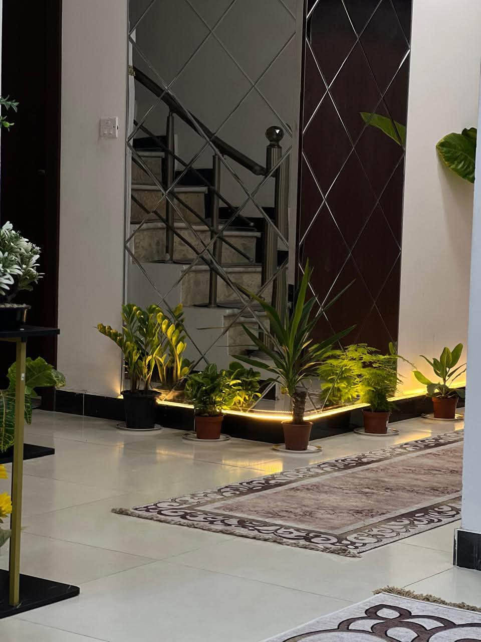 🏡✨ للبيع | دار مميز في مجمع السلطان السكني – المرحلة الثانية
فرصة سكنية مميزة بموقع جميل أمام حديقة 🌿🤍

📐 مساحة الأرض: 240م² + فضلة 13م²
🏠 طابقين
🛏️ 3 غرف نوم
▫️ غرفة في الطابق الأول
▫️ غرفتان في الطابق الثاني
✨ إحداهما سويت والأخرى غرفة عادية

🌟 إضافات ومميزات الدار:

• سقيفة مودرن
• الكراج بالكامل بورسلين
• باب وسطية أنيق يفصل بين الاستقبال والصالة
• قواطع زجاجية للحمامات
• ديكورات مميزة في الاستقبال والصالة
• موقع الدار مقابل حديقة 🌿
• مساحة إضافية مميزة بفضل الـ 13م² فضلة

📍 مجمع السلطان السكني – المرحلة الثانية – النجف الأشرف

📞 للاستفسار ومعرفة التفاصيل والتواصل: ***********

دار بمساحة مميزة، إضافات مرتبة، وموقع أمام الحديقة… جاهز ليكون بيتكم القادم 🏡🤍

#مجمع_السلطان_السكني
#مجمع_السلطان
#بيوت_للبيع
#عقارات_النجف
#عقارات_النجف_الأشرف
#بيت_للبيع
#النجف_الأشرف

نص مكتوب في الصور:
- (B3)
- ملحق رقم (4)
- السلطان السكني
- مساحة الأرض : 240 م²
- مساحة بناء الكلية : 180.4 م²
- مساحة بناء الطابق الأول : 63.1 م²
- السطح
- منور
- UP
- 3:50
- غرفة نوم رقم 3
- غرفة نوم رقم 4
- حمام
- Al Sultan Residential Complex
- Iraq - Al Najaf
- Mobile: +964 7823777719
- +964 7730777719
- sales@alsultancomplex-najaf.com
- 00/00/2018
- مجمع السلطان السكني
- العراق - النجف الأشرف
- موبايل : ٩٦٤٧٨٢٣٧٧٧١٩+
- ٩٦٤٧٧٣٠٧٧٧٧١٩+
- www.alsultancomplex-najaf.com