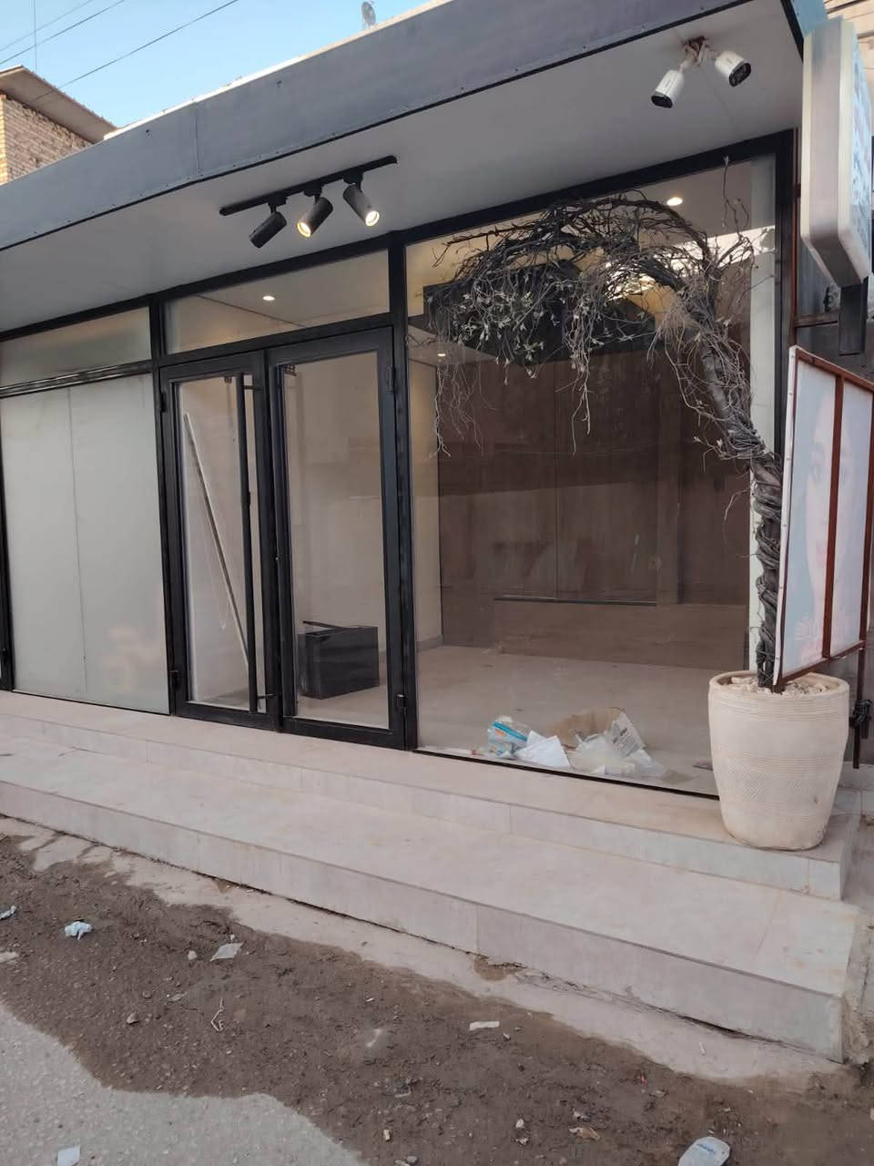 محل للايجار المساحة 
4 في 4
الموقع 📍حي الجمعية قرب النافورة
الايجار 400 الف فقط وبي مجال 
كل شهر بشهرة 
للاستفسار
‭***********‬
