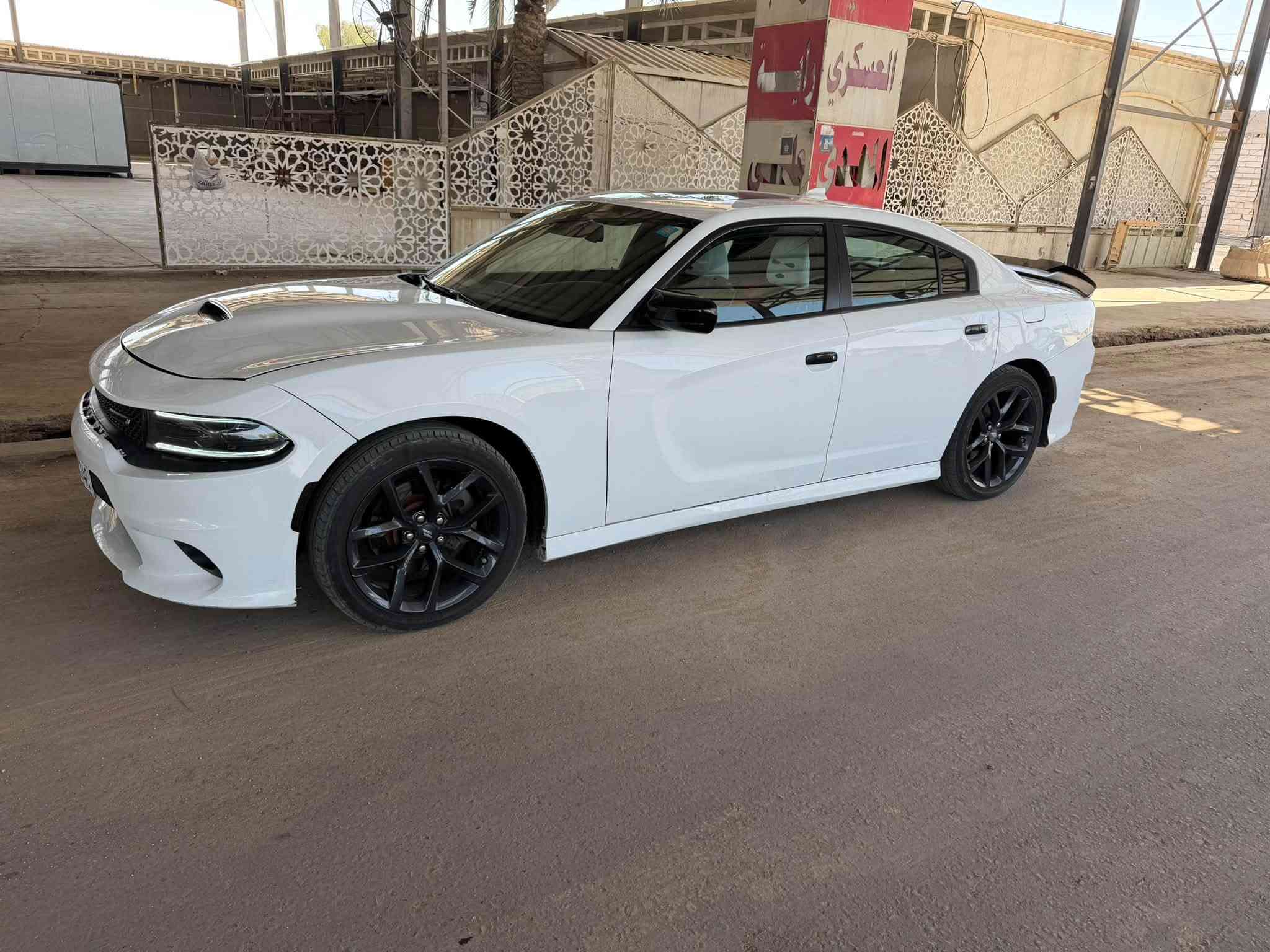 السلام عليكم 
للبيعRTموديل 23 اربع قطع بدون دواخللل فول فتحه وراداد امامي كشنات جلد رقم بغداد بسمي هزه جديده ماشيه 52 مكاني بابل السعر 210وبيهه مجال ***********
