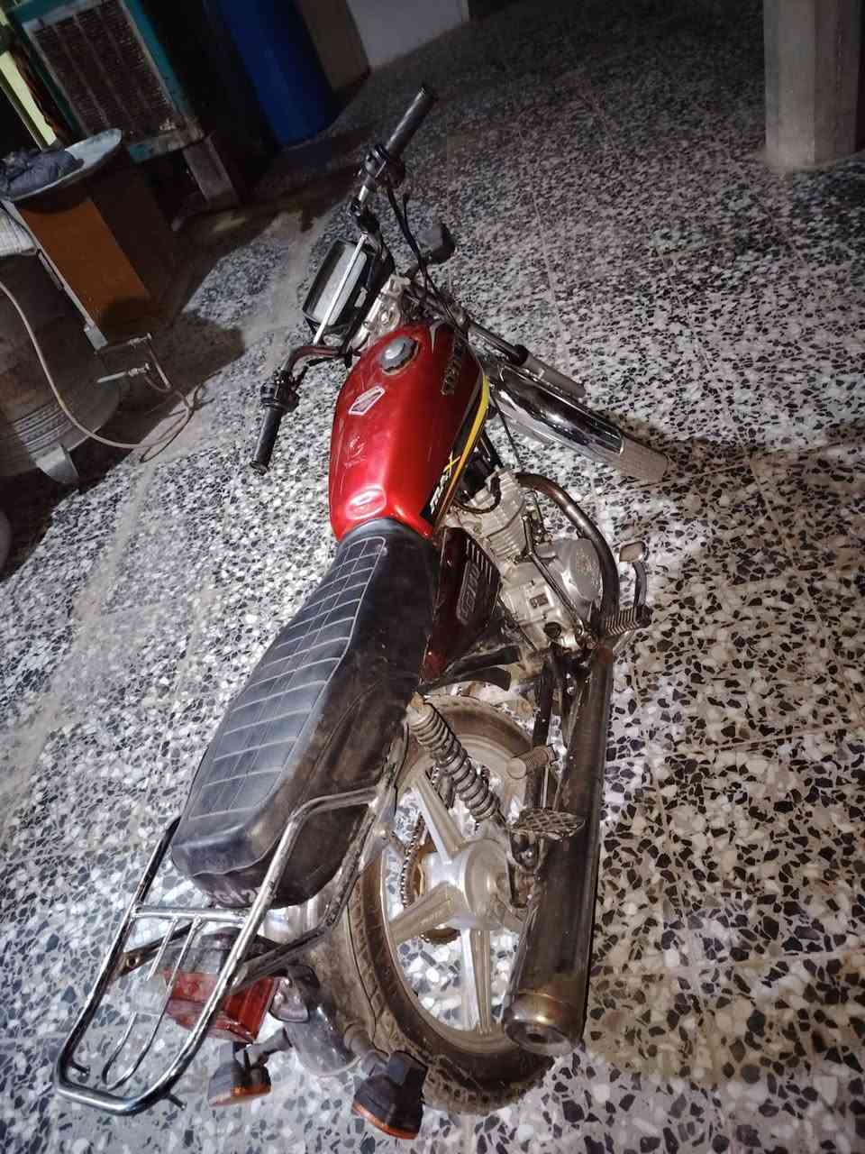 سيفان • ما يدخن • تاير امامي