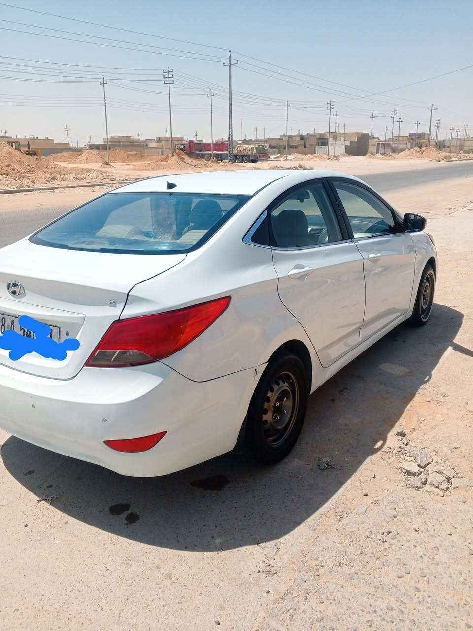 السلام عليكم اكسنت خليجي 2015 محرك 1600 دوش بيها جاملغ وبنيد مكانها بل النجف السعر 88 وبيها مجال بسيط رقم الهاتف ***********
