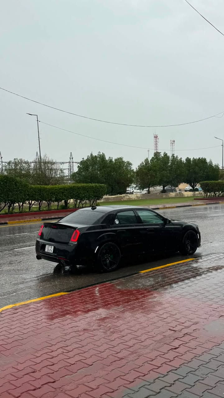 السلام عليكم اوباما 2020 V8 للبيع
للبيع 
كرايسلر اوباما 
موديل 2020
ماشيه 42 الف ميل
محرك 8 سلندر  5.7 لتر  ✈️ 

رقم بغداد باسم المالك  وتحول مباشر . 
مواصفات بلاتنيوم ومسويهه كلهه اسود بلاك اذشن مرتب 
عليها اضافات 
شوته رياضي
اكسل SRT
سقف روز رايز
دركه كاربون فايبر
لايت زنون عمل درجه اولى
كشنات تدفئه تبريد 
تبريد تدفئه بلاكواب ايضا
الداخل كله تغطيس عمل درجه اولى ولون راقي 
ويل نجمه خسفه قويه
تفريغ كامل مع منضومه بوابات ريموت مع برمجه رياضي سياره ( مداخله اي استعراض ) 
. 
حادث جاملغ لايمن مبدل بلاد اسود 
 اسود وفقط بنيد صبغ مع باب الصدر بارد فقط 
بانزين محسن وسوبر فقط ودهن اصلي السيارة متعوب عليها جداً وجاهزه للمتعه كا استخدام رياضي او استخدام يومي .
.
مكانها بصرة
رقم صاحب السيارة 
 ***********
.
