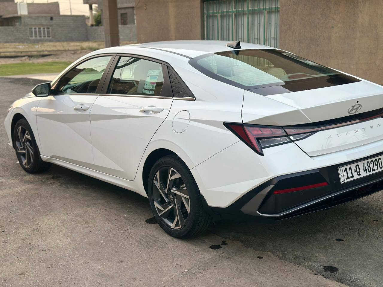 @مرحبًا! 🚗 لدينا سيارة هيونداي إلنترا 24 كورية أصلية بمحرك 2000، والسيارة جديدة جدًا وممشاها 15 ألف كيلومتر فقط، وكل شيء فيها على وضع الشركة. مكفولة كفالة عامة، ورقمها بغداد مع إمكانية التحويل المباشر. السعر 185 وهناك مجال للتفاوض. السيارة موجودة في الفلوجة.
***********
***********
