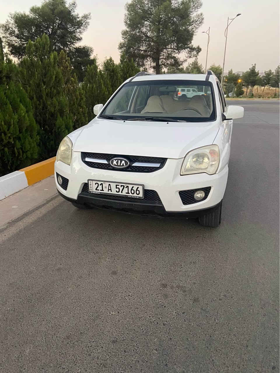 كيا سپورتاج خليجى موديل ٢٠٠٩ فول مواصفات سلايت و abs  بى بوياخ يه ك بست ساردى هه يه گيرو مه كينه به شه رت  
سه نه وى و ره قه مى تازه يه سه ياره كه بى مه سره فه له سليمانيم نرخى ١١٨ و معامه له ژ ت *********** 
كيا سبورتج  خليجييه موديل ٢٠٠٩ فول مواصفات سلايت abs  بدون سبوغ هلگيت بالباب شوى بارد قليل بيها  گير والمحرك بشرط  سنويه والرقم جديده سيتره واحد على واحد رقم السليمانييه  دينار مصاريف مابيها  رقم م  *********** سعر ١١٨ بيها مجال السليمانية, العراق
