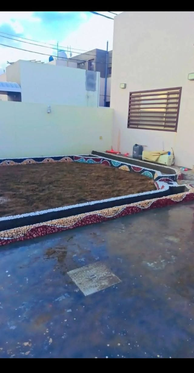 ترتيب حدائق • زراعة نباتات • قص ثيل