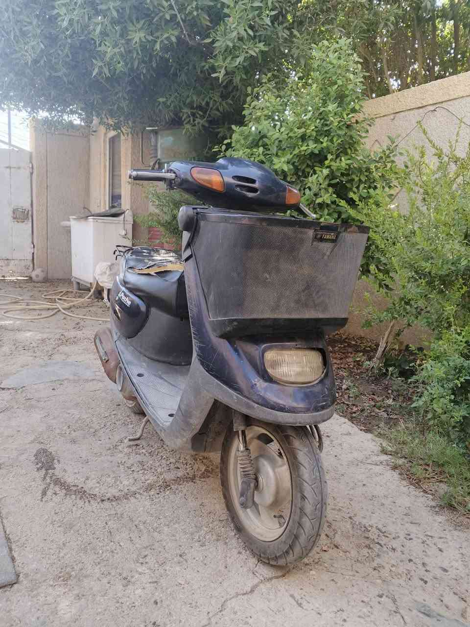 دراجه للبيع سعرهه 300 وبيهه مجال قليل دراجه مجفته بيهه نقوصات قليله وتطلع الدراجه مرتبه مكاني كربلاء حي العباس***********

