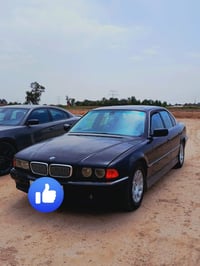 بي ام 740 • V8 • ١٩٩٥