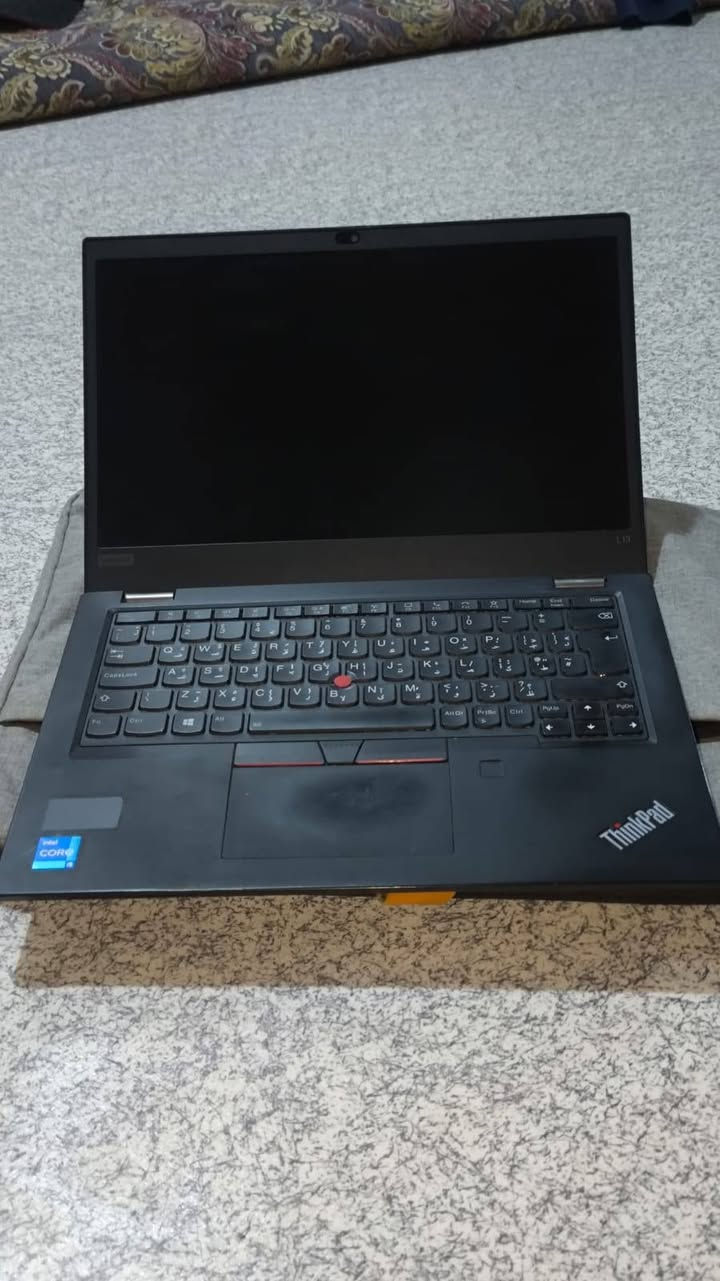 لابتوب لينووفو
المعالج i5 
الجيل 11
الرامات 8 
الهارد 256 SSD
السعر 375الف 
متوفر توصيل لكل محافضات العراق 
للتواصل ***********
